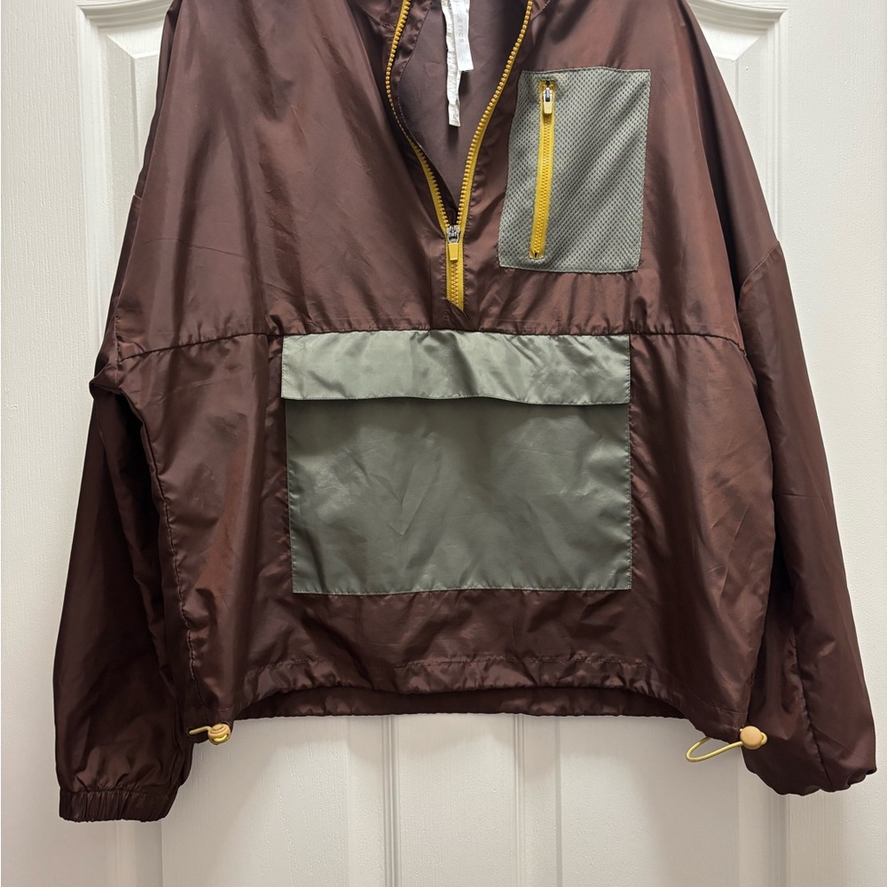 Fabletics Shawn Cropped Half-Zip Windbreaker Size… - image 2